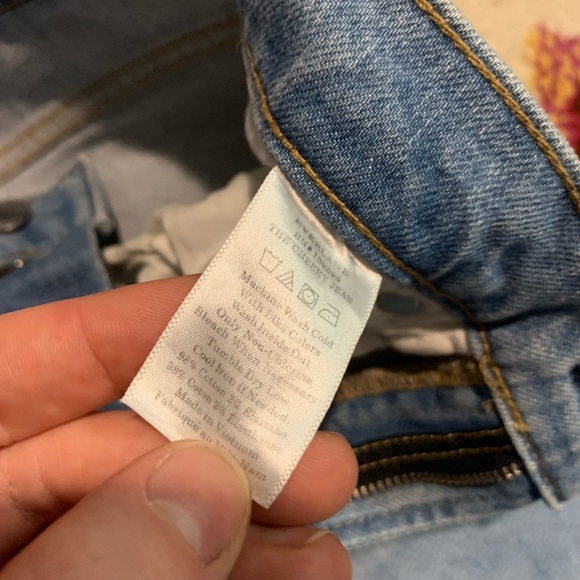 Everlane “the cheeky jean” size 27 light wash crop - Picture 7 of 9